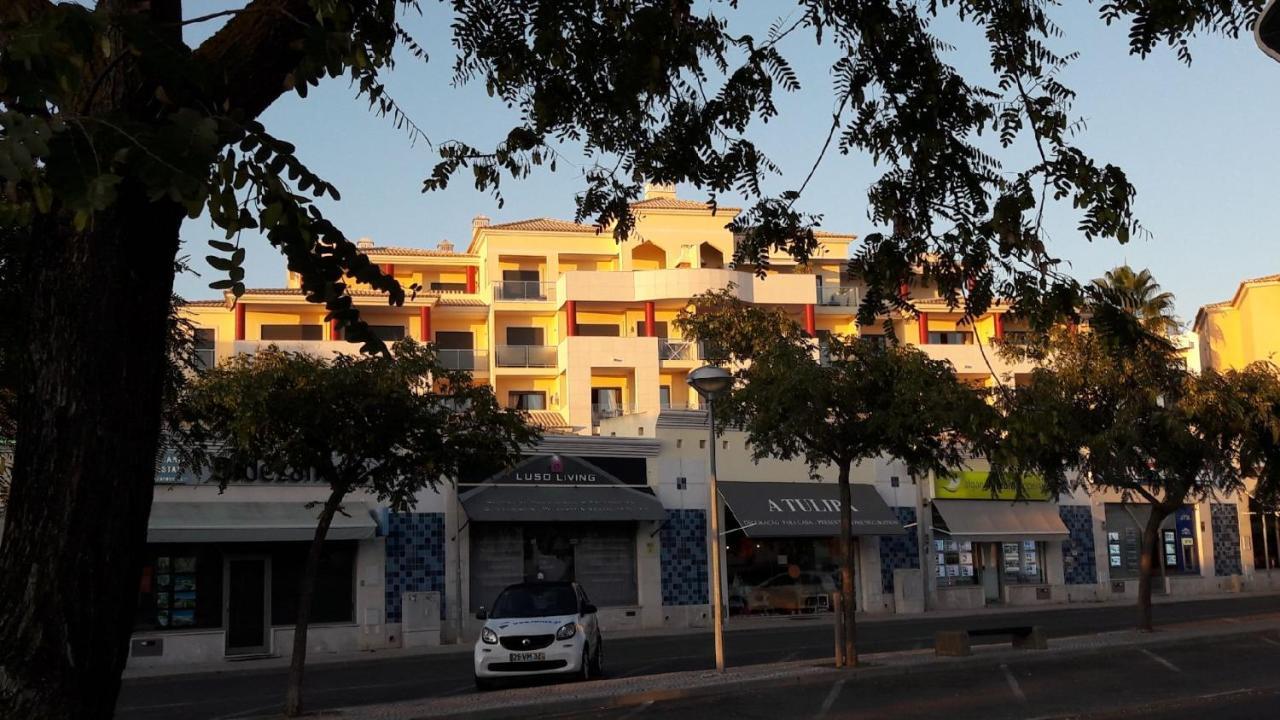 Апартаменты Somar Torre De Medronheira Ольюш-ди-Агуа  Экстерьер фото